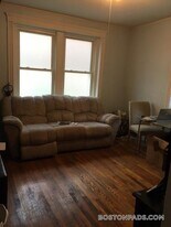 1450 Commonwealth Ave, Unit 10 in Boston, MA - Building Photo