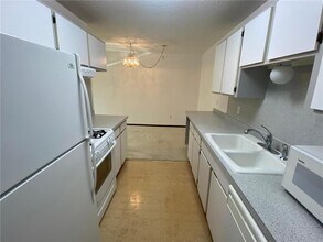 7350 York Ave S in Edina, MN - Building Photo - Building Photo