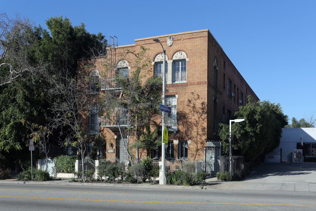 Rossmore Apartments in Los Angeles, CA - Building Photo