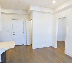 8 Berry St, Unit 35 in Boston, MA - Building Photo - Building Photo