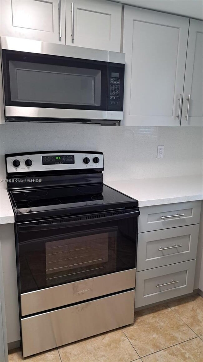 property at 9371 Fontainebleau Blvd