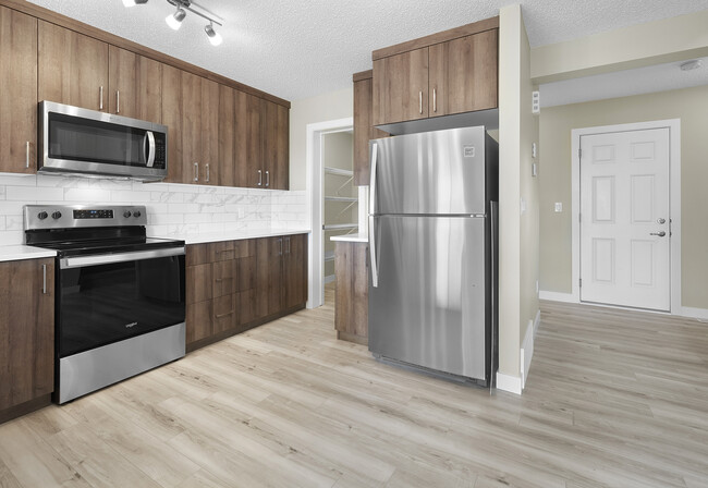 720 Berg Lp in Leduc, AB - Building Photo - Building Photo