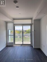 10 De Boers Dr in Toronto, ON - Building Photo - Building Photo