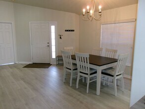 2483 Greendale Pl in Cape Coral, FL - Building Photo - Building Photo