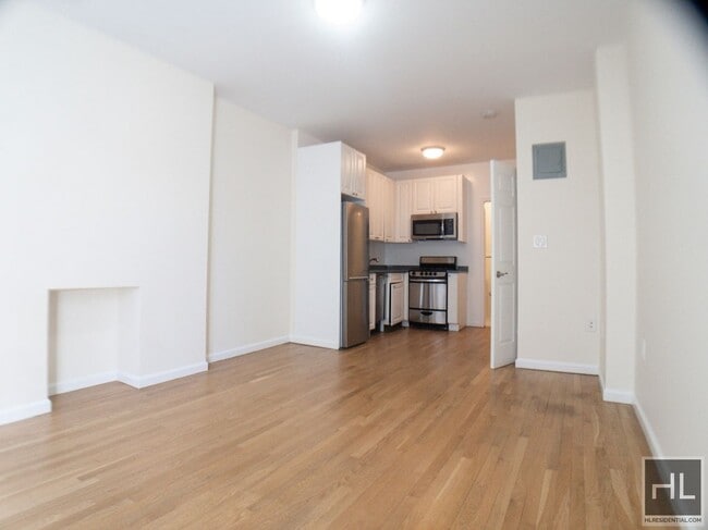 property at 1273 3rd Ave