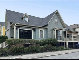 481 Pine St in Providence, RI - Building Photo