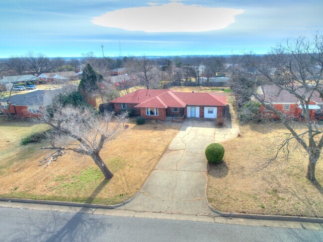 4200 Springlake Dr in Oklahoma City, OK - Building Photo - Building Photo