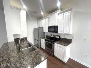 1611 Landau Rd in Jacksonville, FL - Building Photo - Building Photo