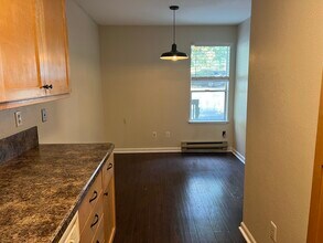 500 National Ave N in Bremerton, WA - Building Photo - Building Photo