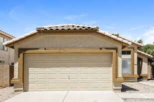 8216 W Rue De Lamour in Peoria, AZ - Building Photo