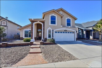 12226 Rathmore Dr in El Paso, TX - Foto de edificio - Building Photo