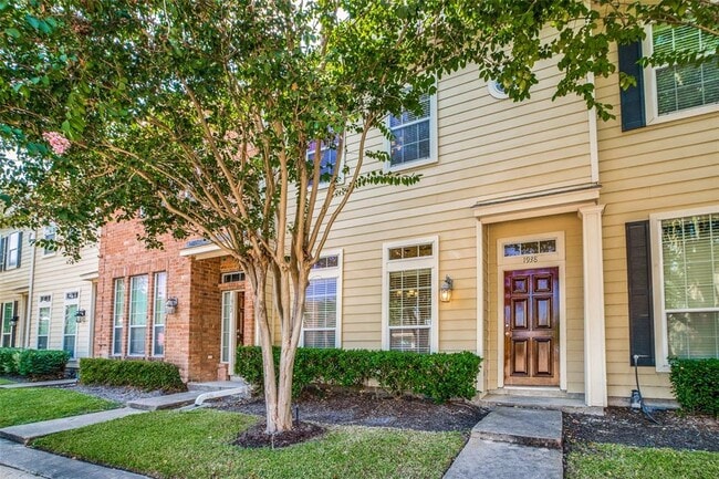 property at 1938 Gentryside Dr