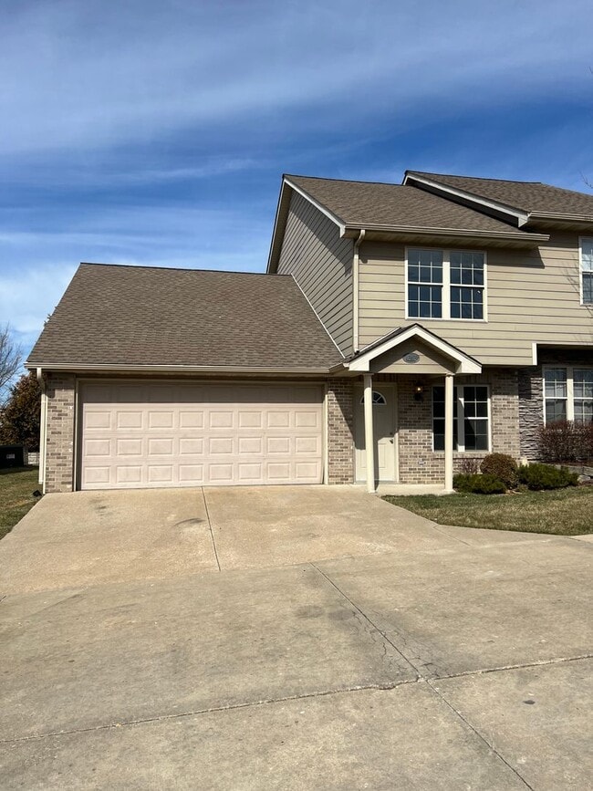 property at 1308 E Brown School Rd