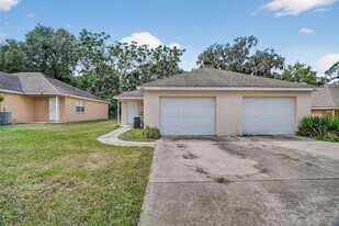 525 Paulling Dr in Leesburg, FL - Building Photo