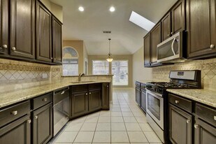 8505 Bobcat Dr in Round Rock, TX - Building Photo