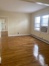 70-20 Manse St-Unit -1st FL in Queens, NY - Building Photo - Building Photo