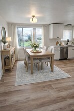 150A S Elsa St in Buckley, WA - Building Photo - Building Photo