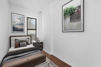 207 Madison St, Unit 6A in New York, NY - Foto de edificio - Building Photo