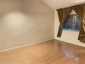 660 Golden Springs Dr, Unit B in Diamond Bar, CA - Building Photo - Building Photo