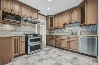 1743 Haynes Ln in Redondo Beach, CA - Building Photo - Building Photo