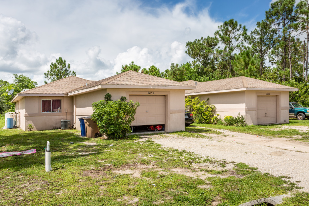 5068 Jones Dr in Lehigh Acres, FL - Building Photo