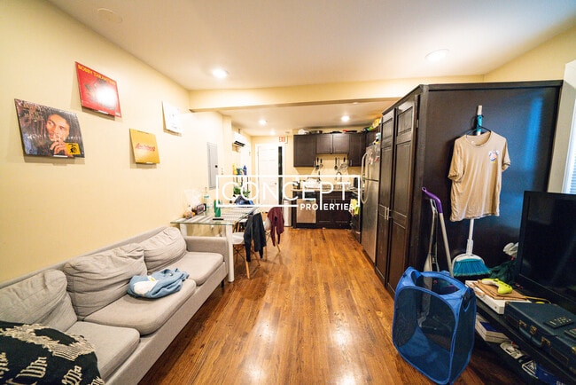 property at 4 Burke St