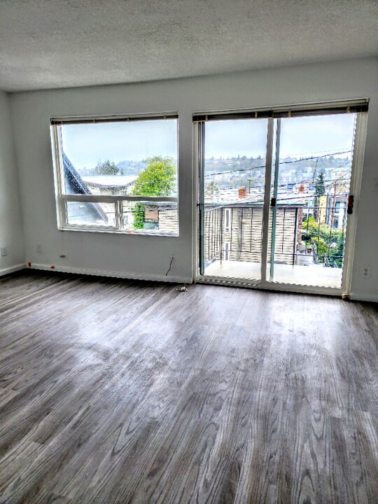 2235 Yale Ave. E. in Seattle, WA - Building Photo