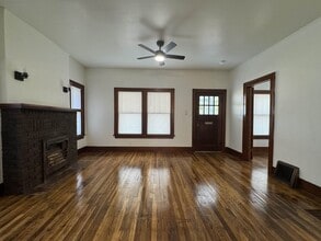 207 S Elm St in Eureka, KS - Building Photo - Building Photo