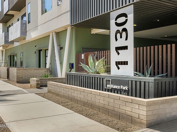 1130 N 2nd St, Unit 215 in Phoenix, AZ - Foto de edificio - Building Photo