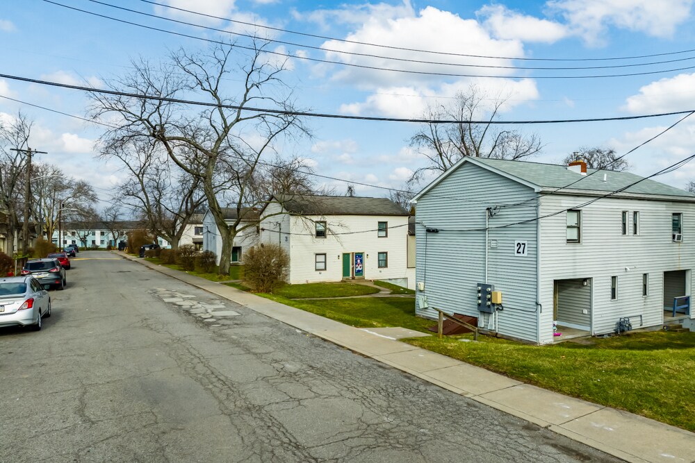 Mon View Heights Apartments in West Mifflin, PA