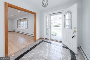 901 Pennsylvania Ave in Cherry Hill Township, NJ - Building Photo