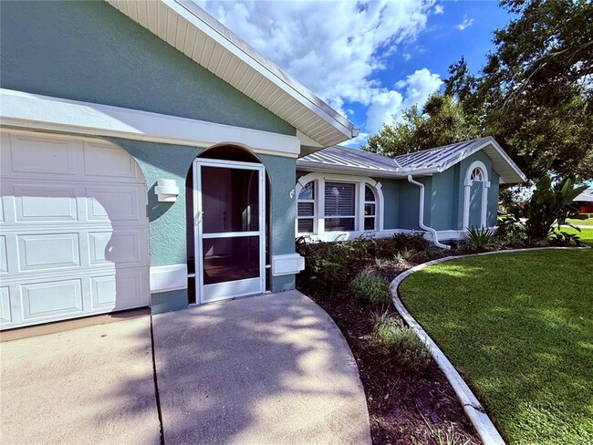 25128 Mercedes Dr in Punta Gorda, FL - Building Photo - Building Photo