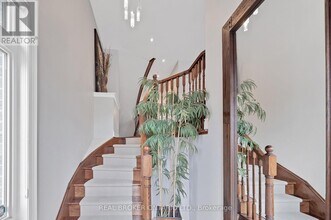 31 Mastwood Crescent in Toronto, ON - Building Photo - Building Photo