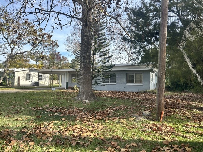 property at 14 Ronnie Cir