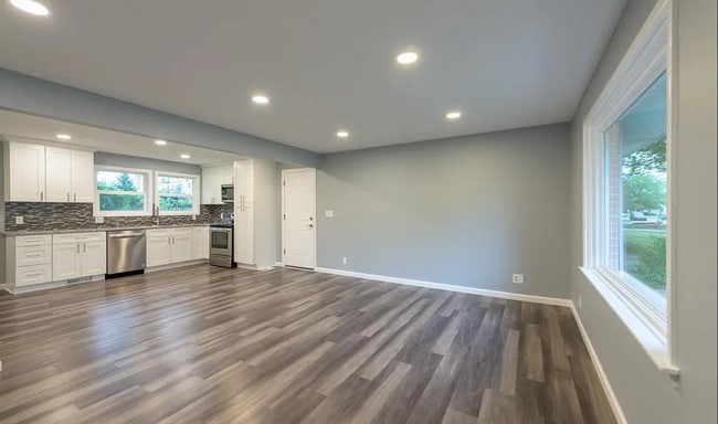 Fully Remodeled 3 Bedroom, 3 Bath Close To Purdue! in West Lafayette, IN - Building Photo - Building Photo