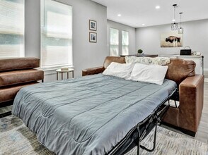 721 Perry Ave in Waxahachie, TX - Building Photo - Building Photo