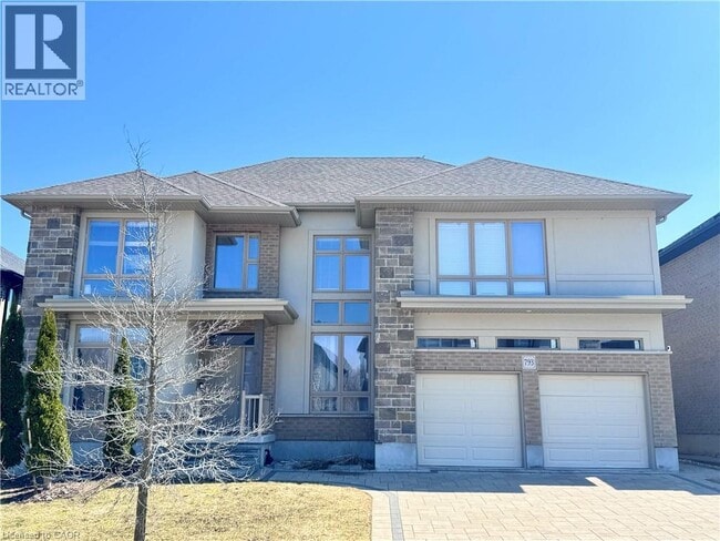 793 Sundrops Ct in Waterloo, ON - Building Photo - Building Photo