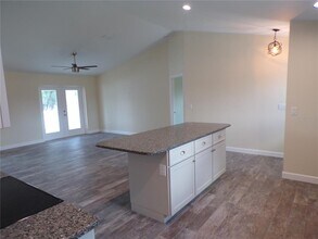 3112 Pinetree St in Port Charlotte, FL - Building Photo - Building Photo