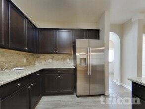 457 Shady Glen, Unit Private in Dallas, GA - Foto de edificio - Building Photo