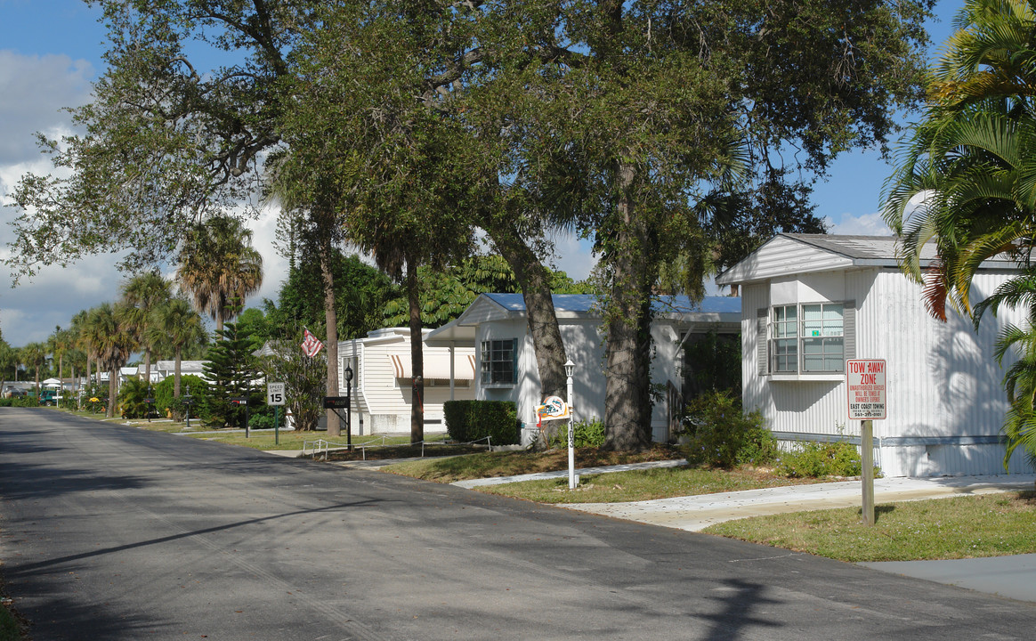 NW 5th St in Deerfield Beach, FL - Building Photo