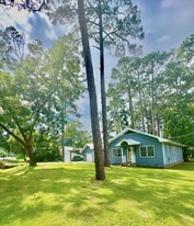 243 10 Mile Rd in Fitzgerald, GA - Building Photo