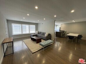 348 S Elm Dr in Beverly Hills, CA - Building Photo - Building Photo