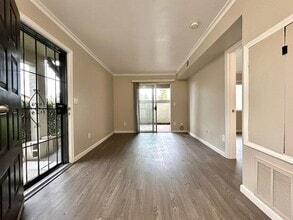 125 Luna Grande Cir in Sacramento, CA - Foto de edificio - Building Photo