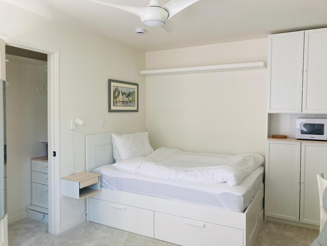626 Bonair Way, Unit 626 Bonair Way studio