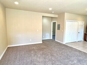 4724-4724 SE 65th Ave in Portland, OR - Building Photo - Building Photo