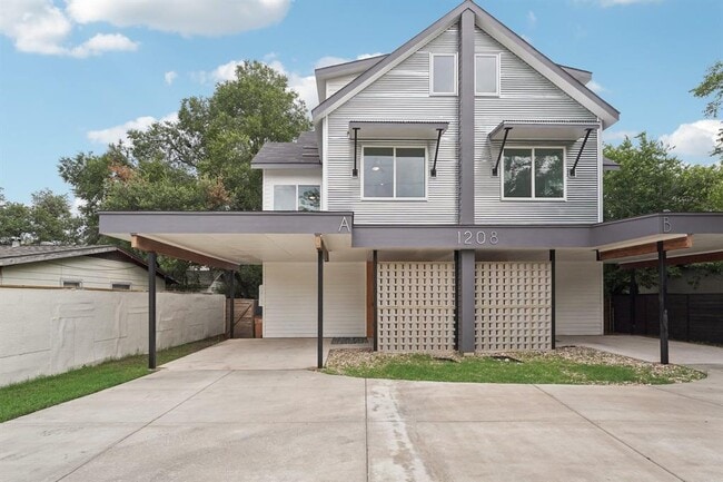 property at 1208 W Oltorf St