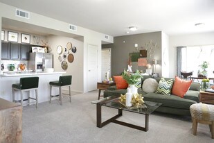 Stonehorse Crossing in Oklahoma City, OK - Building Photo