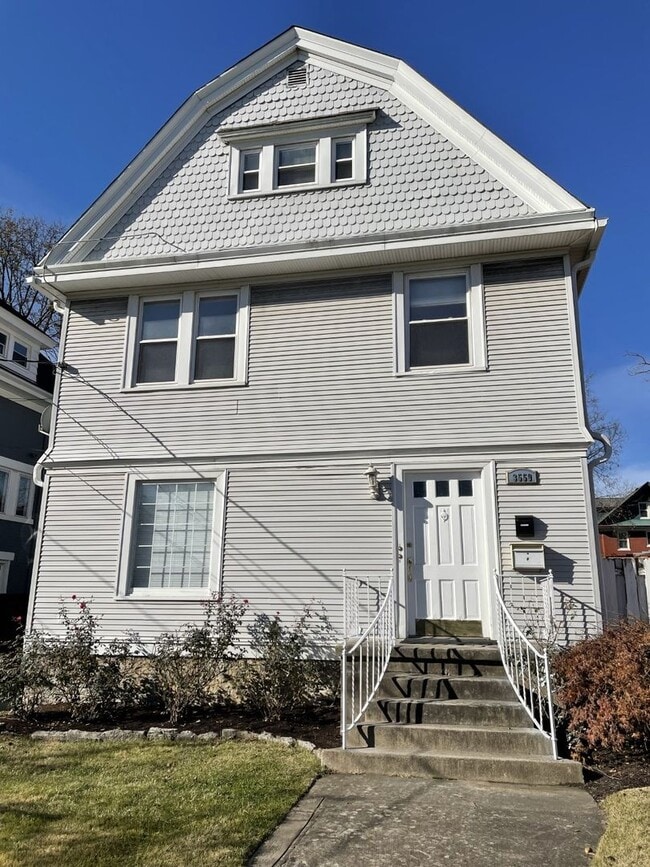 property at 3559 Edwards Rd