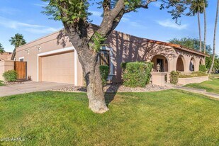 7673 N Vía De Platina in Scottsdale, AZ - Building Photo