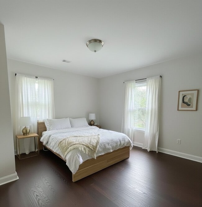 property at 2827 E 5th Ave